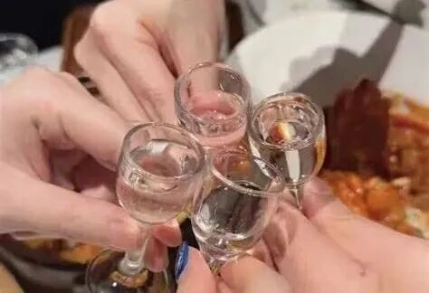 喝白酒最容易犯的禁忌，特别是这几条。